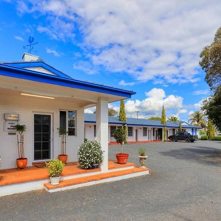 Colonial Motel & Apartments Young Εξωτερικό φωτογραφία